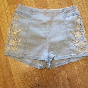 Bullhead lightwash high rise embroidered Hot Short